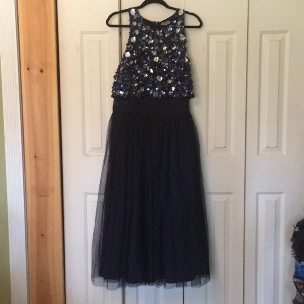Navy blue sleeveless bridesmaids dress